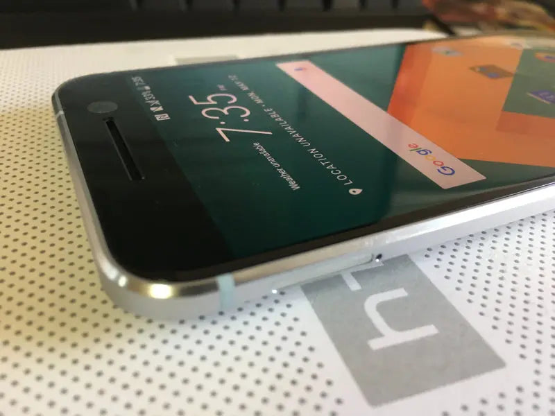 HTC 10 with 4 GB RAM and 32 GB ROM       PST PS Tradings