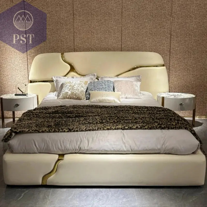 Elegantes Doppelbett italienischen StilDoppelbett PST PS Tradings  PST PS Tradings